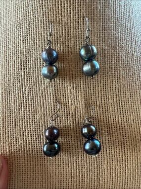 Pearls Black Freshwater Silver Wire Earrings, price for one pair only, new